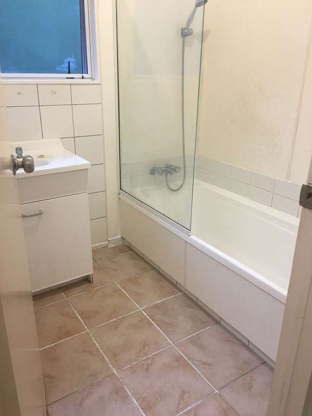 2/70 Seaview Road Glenfield_2