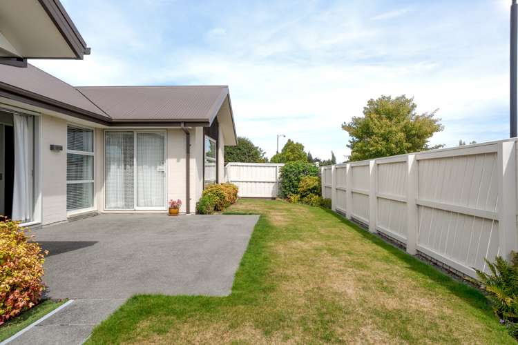 19 Millesimes Way Yaldhurst_23