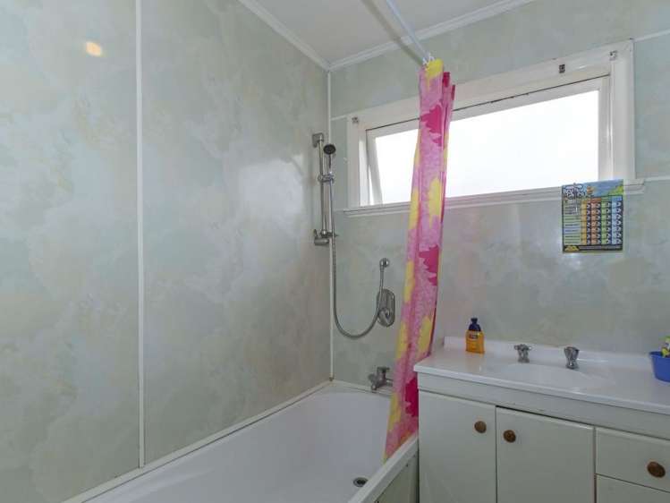 11 Bledisloe Crescent Wainuiomata_9