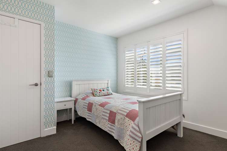 94 Saint Martins Road Saint Martins_32