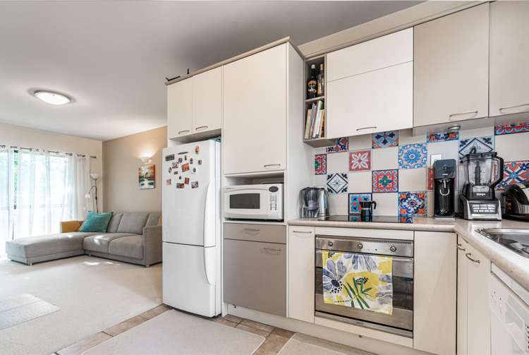 27/24 Norrie Avenue Mount Albert_2