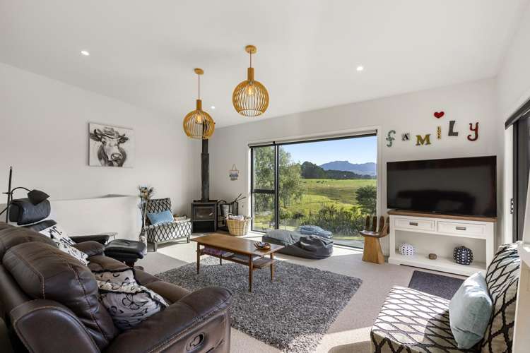 36 Robertson Street Raglan_12