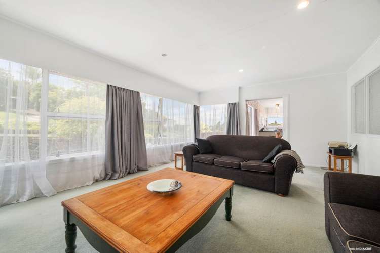 496 Beach Road Murrays Bay_10