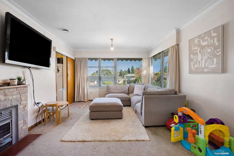 8 Kelvin Place Hamilton East_7