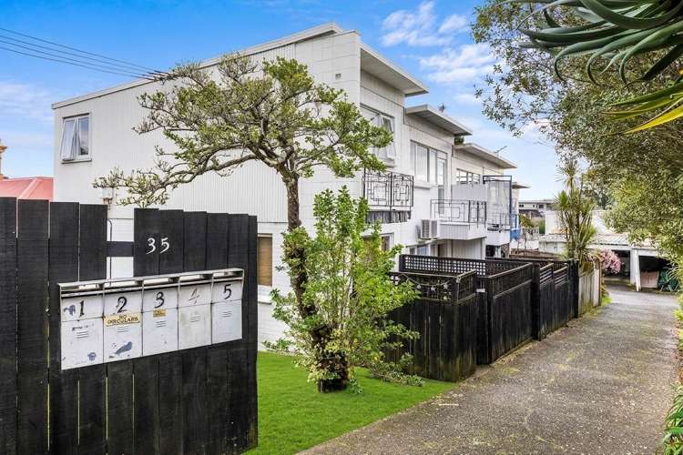 2/35 Esplanade Road Mt Eden_0