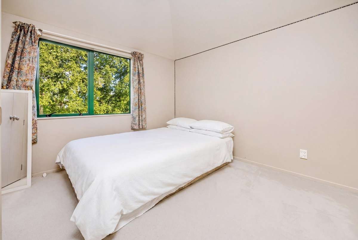 101 Malaspina Place_4