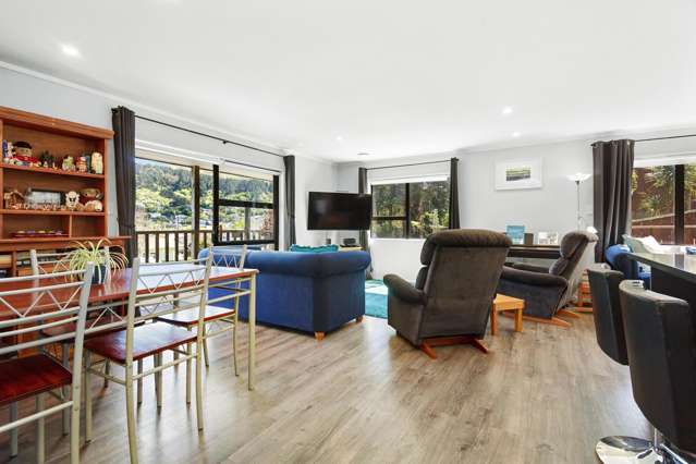 9A Kowhai Street Tawa_2