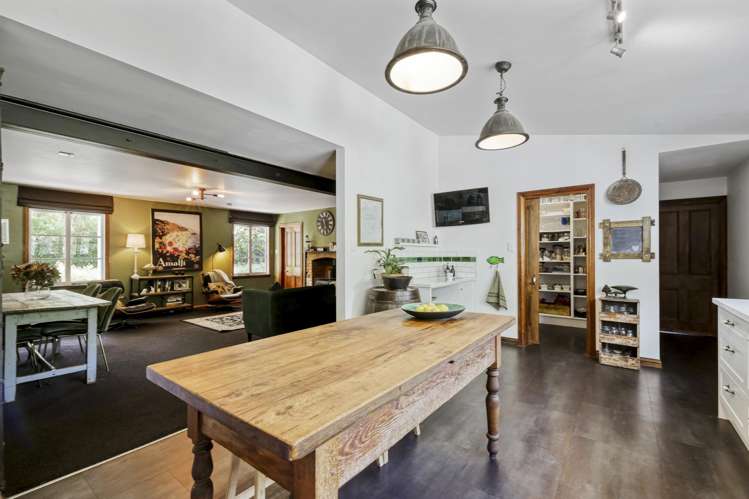 2195 Old West Coast Road Kirwee_18