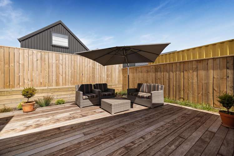 4 Shallow Close Jacks Point_19