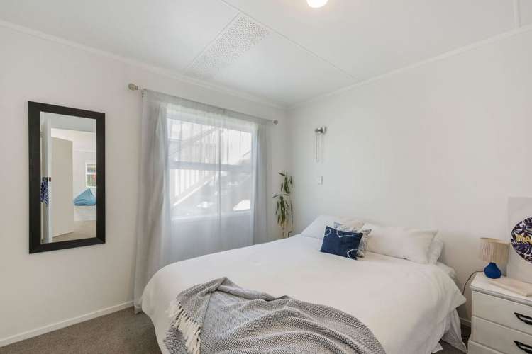 296 Range Road Papamoa_14