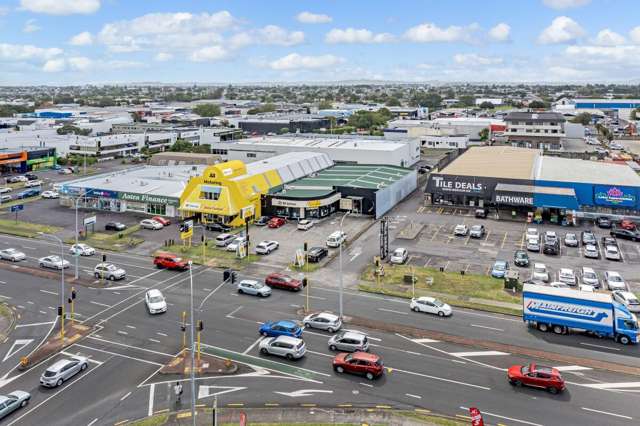 Prime Manukau Commercial Space - Incredibly Rare