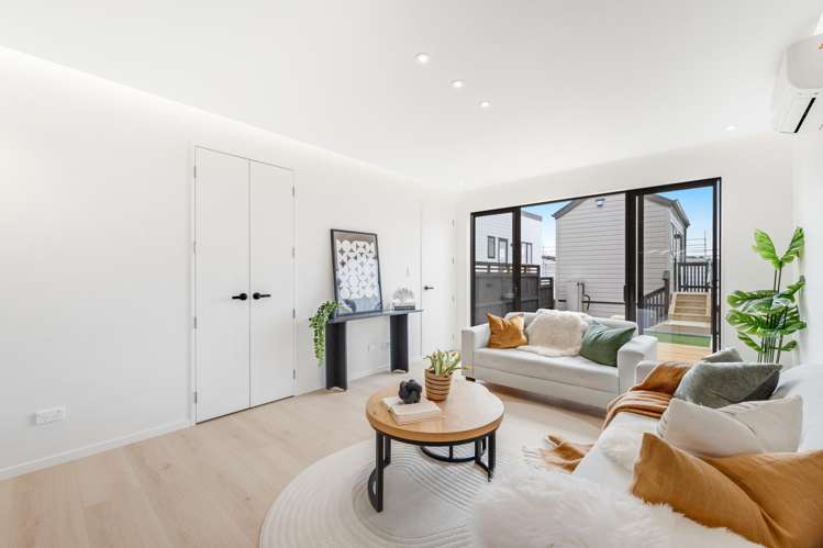 32 Toetoe Street Westgate_5