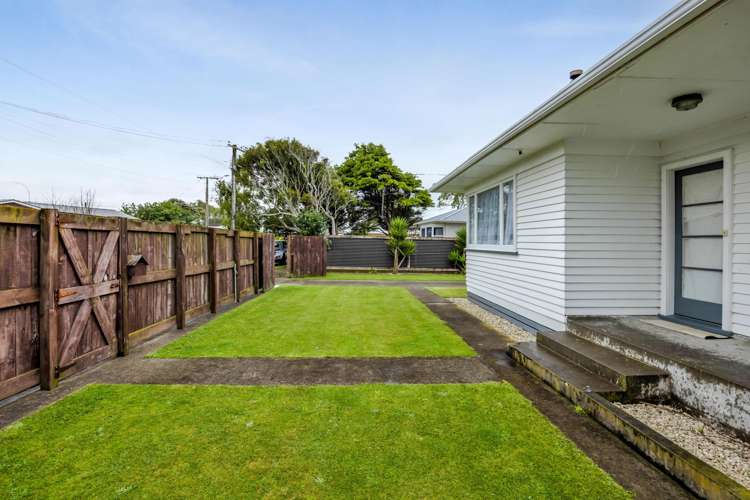 20 McLean Street Hawera_24