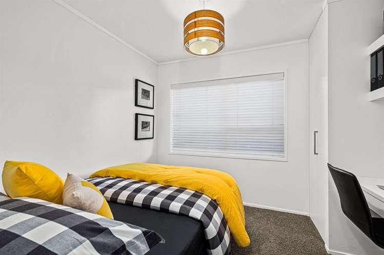 2/34 Heathcote Road Castor Bay_8
