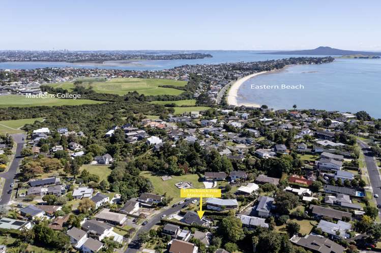 35 Pickwick Parade Mellons Bay_39