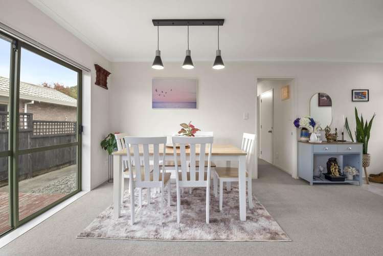 1/919 Whangaparaoa Road Manly_3