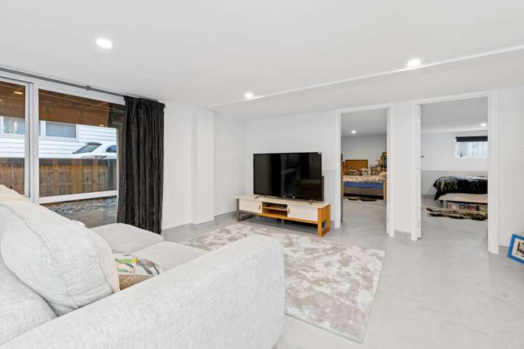 37A Bradbury Road Botany Downs_16