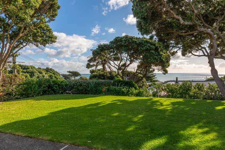 137 Wellington Road Paekakariki_14