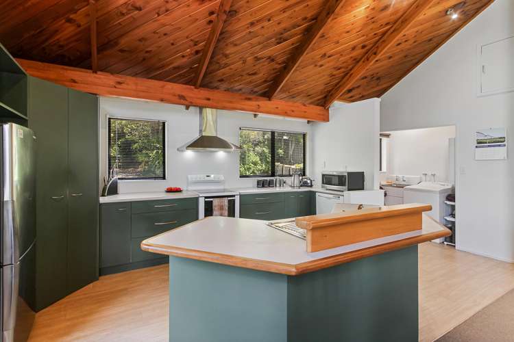 1304 Glenbrook Road Glenbrook_38