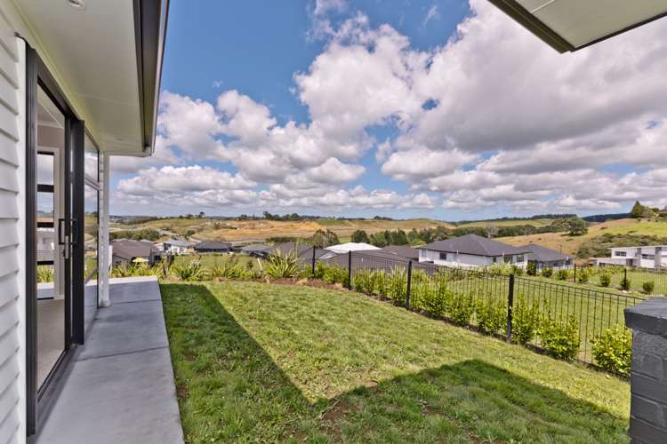 13 Boocock Crescent Orewa_23