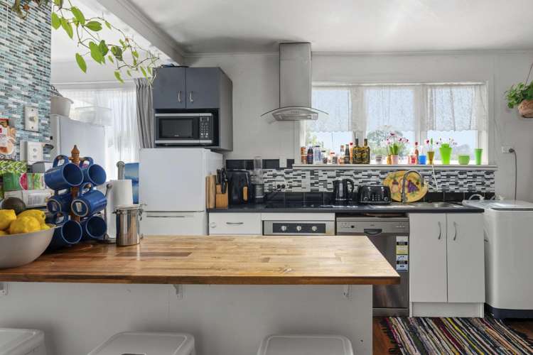 19B Bell Road Western Heights_6