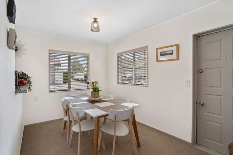 2/43 Holly Street Avondale_6