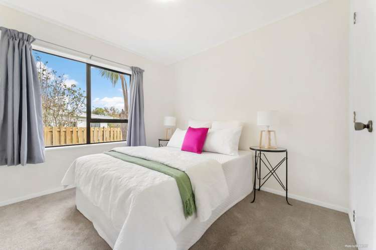 61 Charntay Avenue Clover Park_6