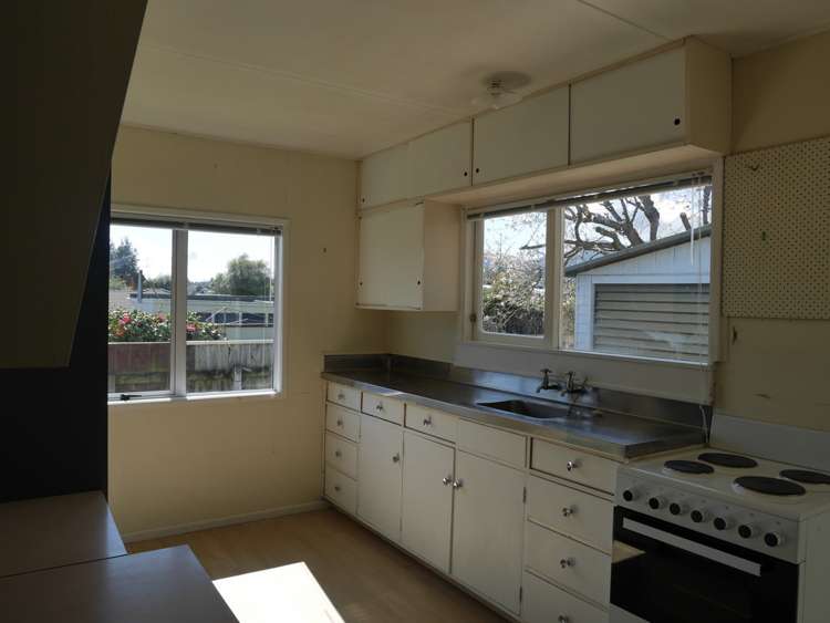 2/16 Frederick Street Taupo_5