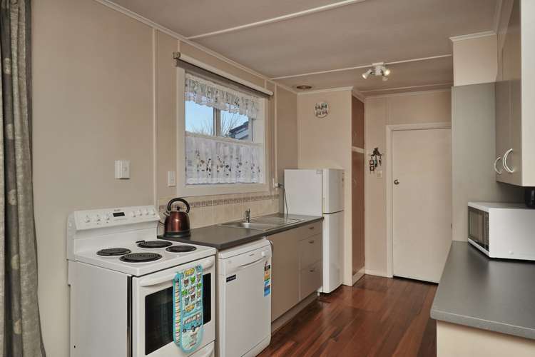 13 Avro Crescent Hornby_1