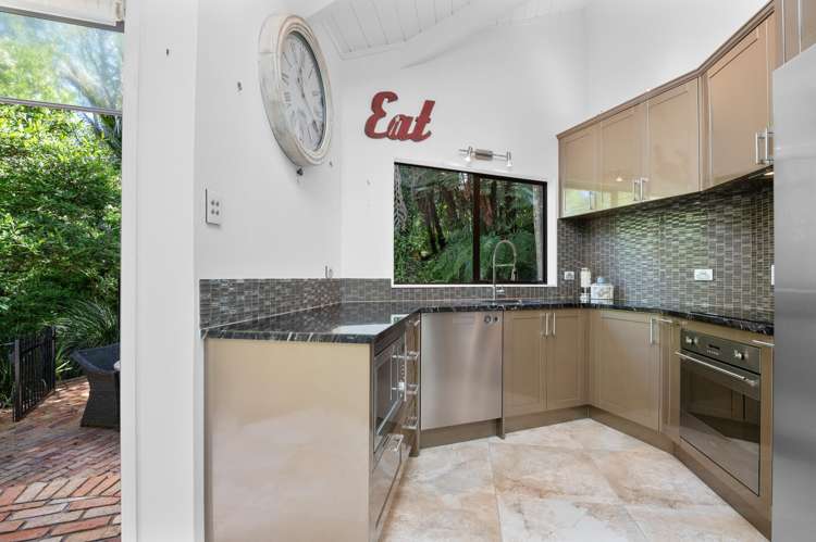 19 Atarua Gardens Waiatarua_10