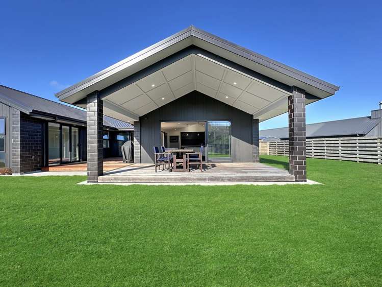 46 Montgomery Crescent_0