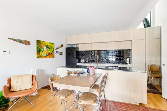 41 Erica Pabst Way Island Bay_1