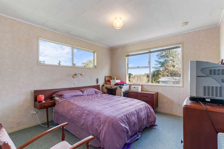 40 Easton Park Parade Glenfield_11