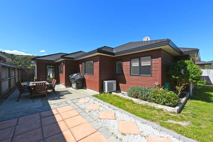 23 Sun Valley Grove Wainuiomata_0