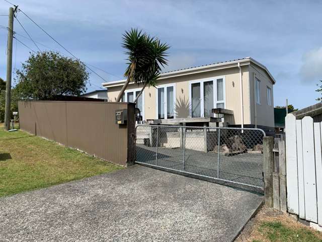 Excellent value family home in Army  Bay