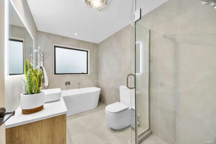 8 Teitei Rise Flat Bush_14