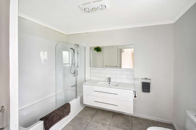 30 Burns Street Milton_14