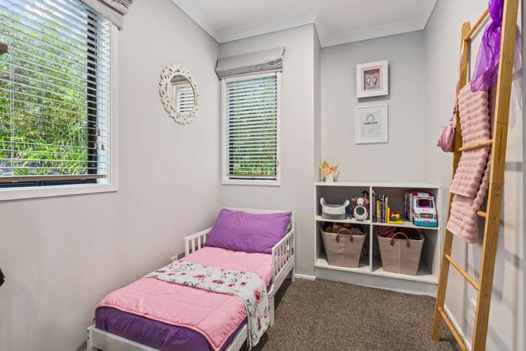 504 Beach Road Murrays Bay_19