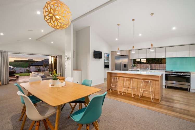 179 Ballintoy Park Drive Welcome Bay_5