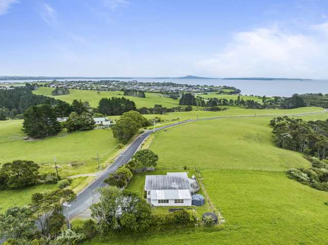 68 Keanes Road Maraetai_2