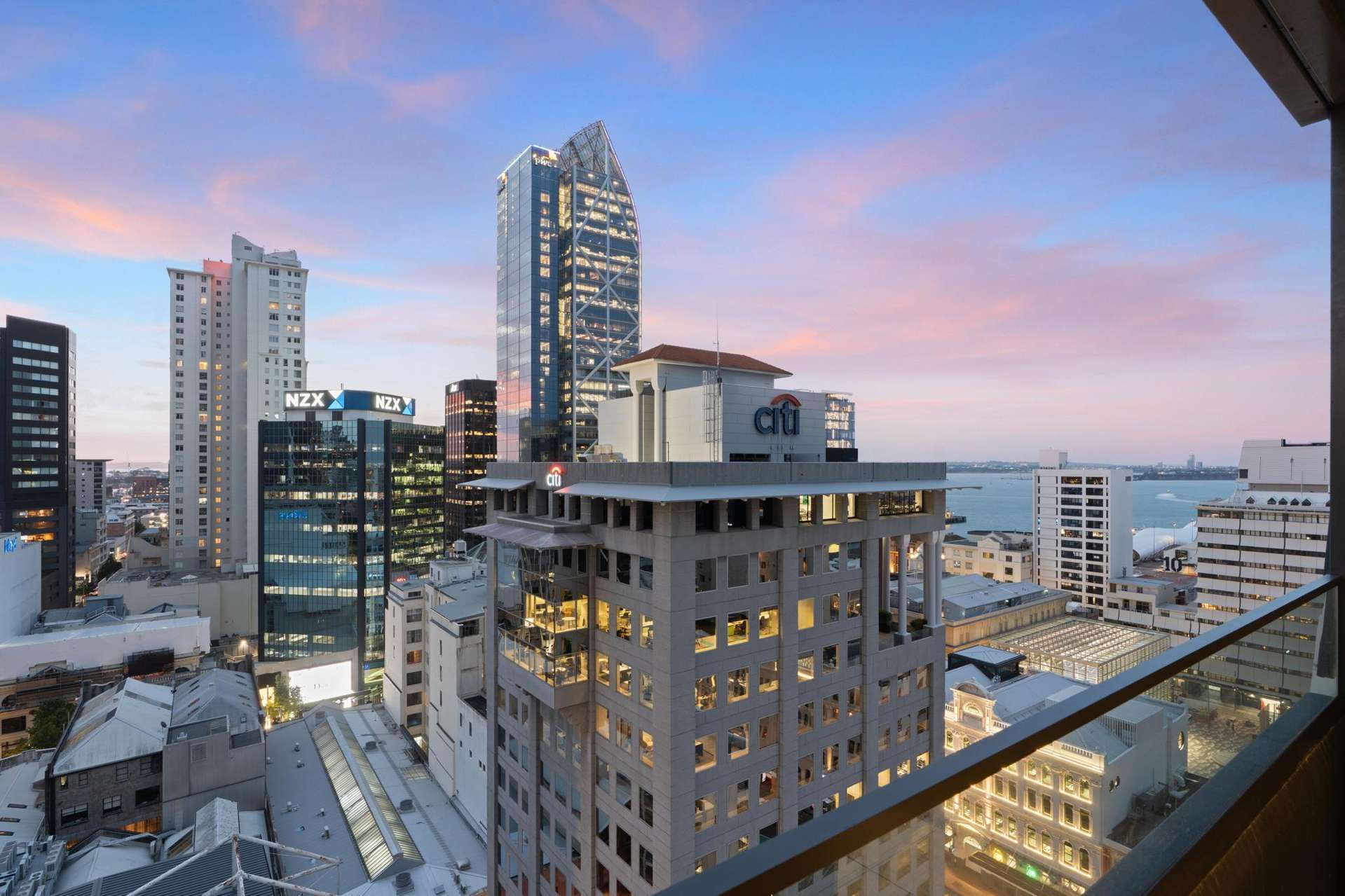 1607/10 Commerce Street Auckland Central_0