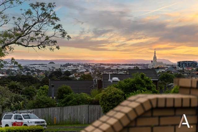 4 Kingsclere Place Goodwood Heights_2