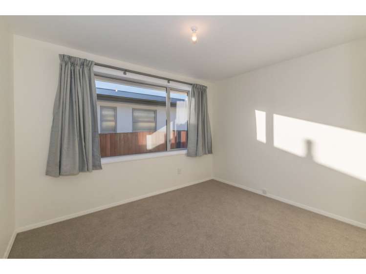 117 Gayhurst Road Dallington_8