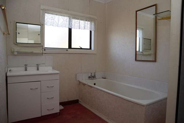 26 Ryley Street Owaka_15