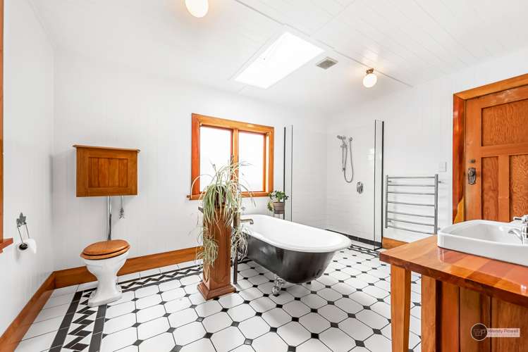 6 Prouse Grove Silverstream_13