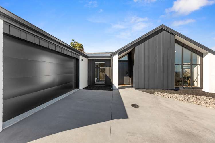 11 Holcombrooke Lane Welcome Bay_35