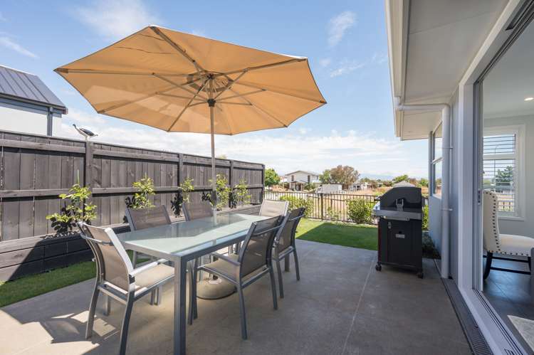 2 Hallmark Drive Hope_12