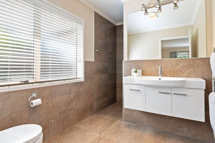 99 Whangaparaoa Road Red Beach_20