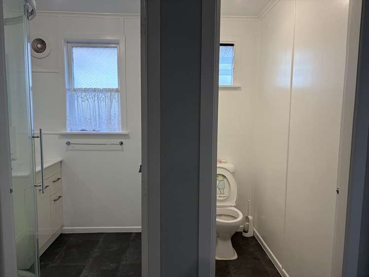 15A Tui Road Western Heights_11