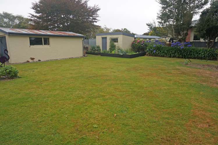 111 Albert Street Gladstone_11